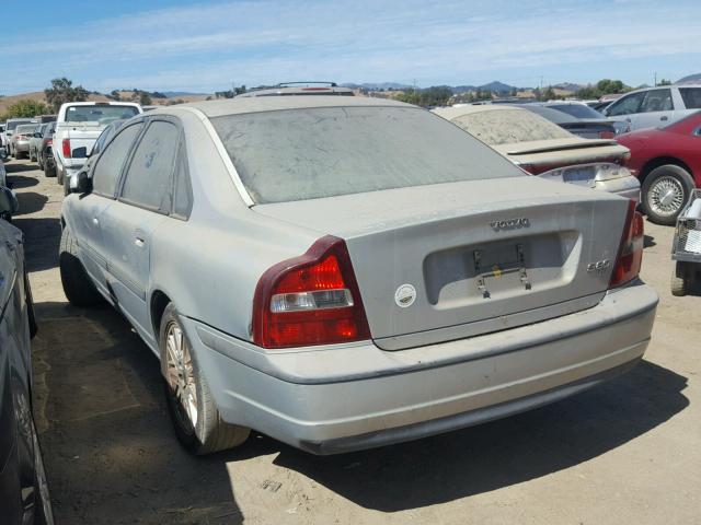 YV1TS90D311151290 - 2001 VOLVO S80 T6 SILVER photo 3