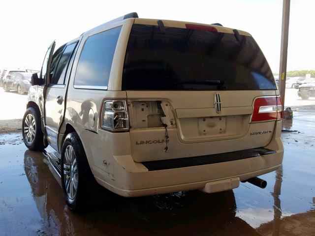 5LMFU275X8LJ02727 - 2008 LINCOLN NAVIGATOR أبيض صورة 3