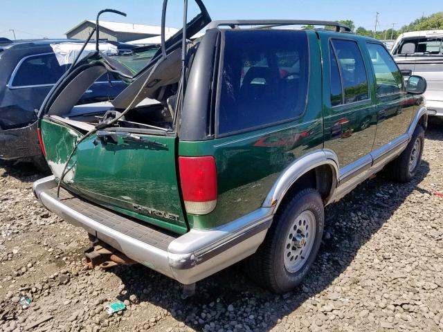 1GNDT13W4V2131093 - 1997 CHEVROLET BLAZER GREEN photo 4