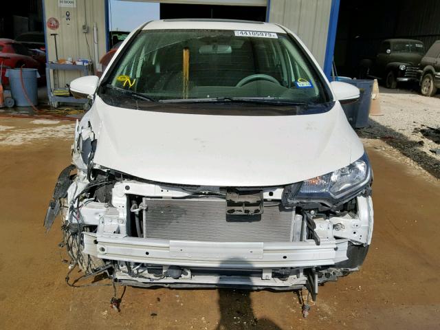 3HGGK5H82FM736736 - 2015 HONDA FIT EX WHITE photo 9