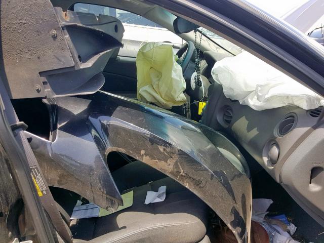 2G2WP522X51216889 - 2005 PONTIAC GRAND PRIX BLACK photo 5