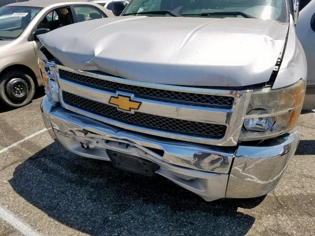 1GCRCSE07DZ142995 - 2013 CHEVROLET SILVERADO SILVER photo 9