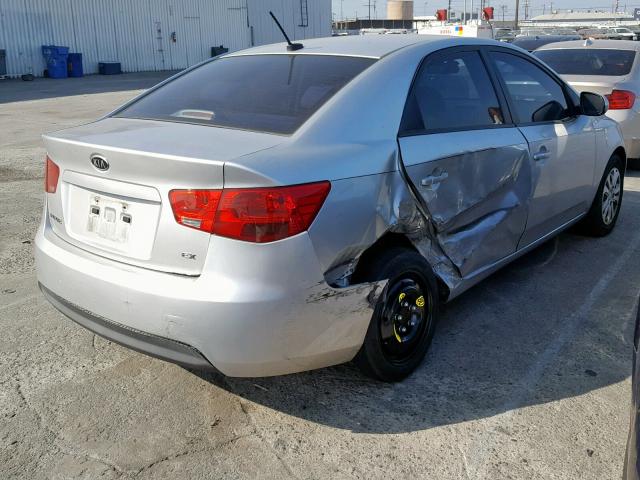 KNAFU4A28C5510607 - 2012 KIA FORTE EX SILVER photo 4