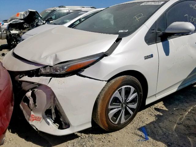 JTDKARFP1H3066954 - 2017 TOYOTA PRIUS PRIM 白色 照片 9