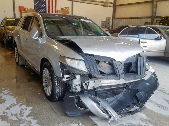 2LMHJ5FR1ABJ24099 - 2010 LINCOLN MKT SILVER photo 1