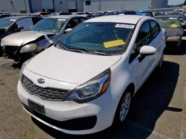 KNADM4A37F6437034 - 2015 KIA RIO LX WHITE photo 2