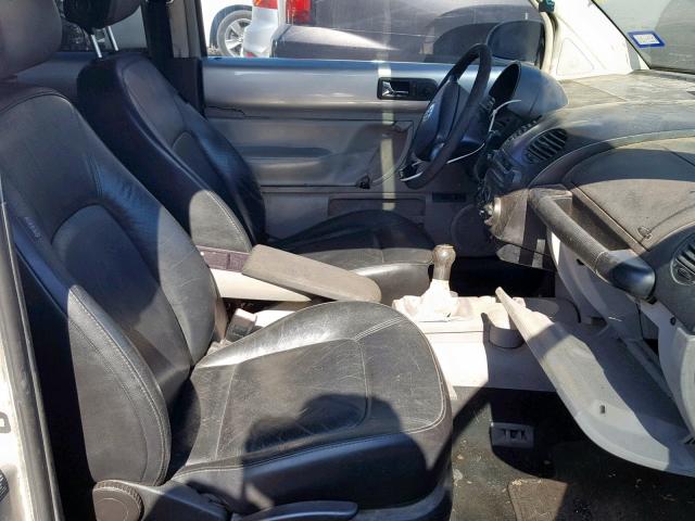 3VWCS21C91M431959 - 2001 VOLKSWAGEN NEW BEETLE 银色 照片 5