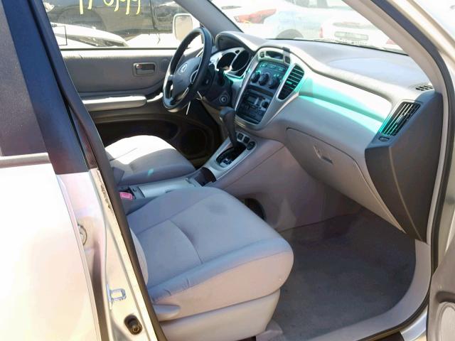 JTEDD21A450124977 - 2005 TOYOTA HIGHLANDER SILVER photo 5