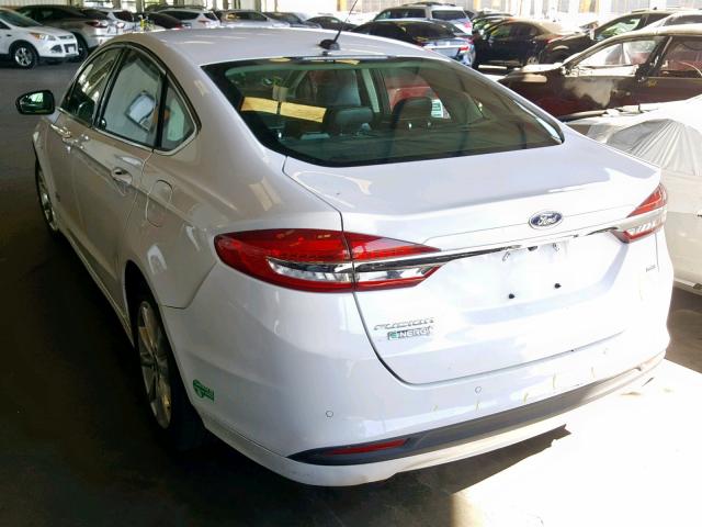 3FA6P0PU1HR276798 - 2017 FORD FUSION SE WHITE photo 3