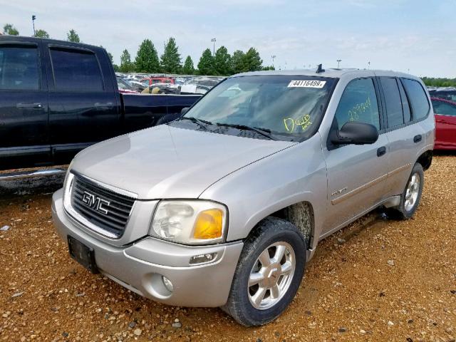 1GKDT13S662219848 - 2006 GMC ENVOY SILVER photo 2