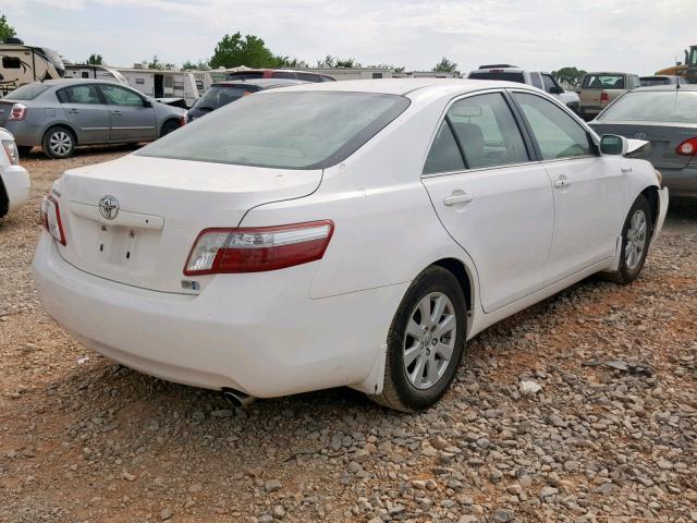 JTNBB46K683047168 - 2008 TOYOTA CAMRY HYBR WHITE photo 4