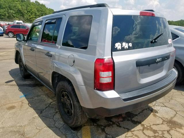 1C4NJPBA8FD427946 - 2015 JEEP PATRIOT SP GRAY photo 3