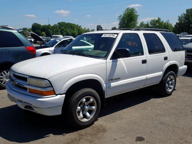 1GNDT13X74K132925 - 2004 CHEVROLET BLAZER WHITE photo 2