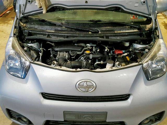 JTNJJXB08EJ026804 - 2014 TOYOTA SCION IQ SILVER photo 7