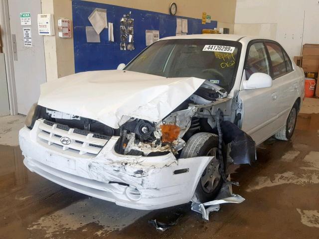 KMHCG45C73U494062 - 2003 HYUNDAI ACCENT GL WHITE photo 2