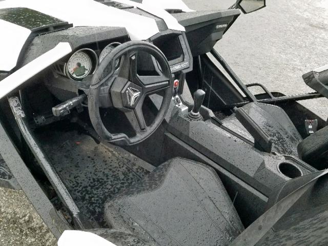 57XAASFA6K8135556 - 2019 POLARIS SLINGSHOT WHITE photo 13