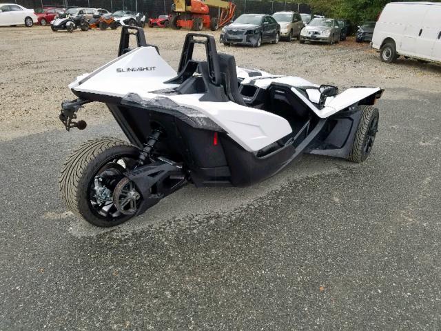 57XAASFA6K8135556 - 2019 POLARIS SLINGSHOT WHITE photo 8