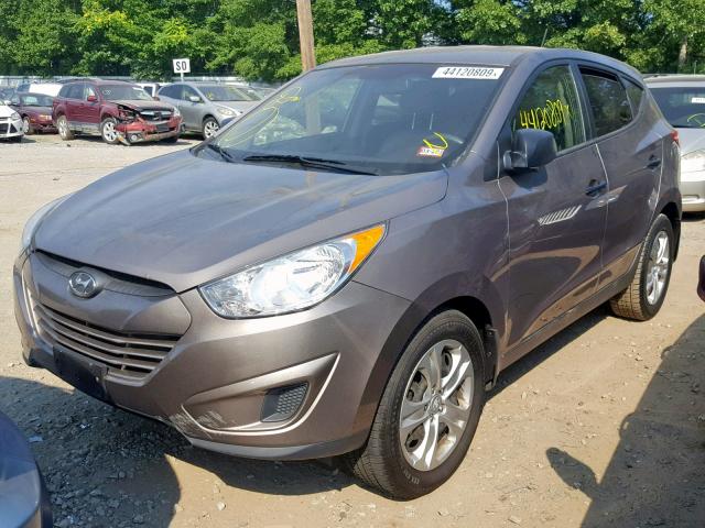 KM8JT3AB2DU669927 - 2013 HYUNDAI TUCSON GL GRAY photo 2