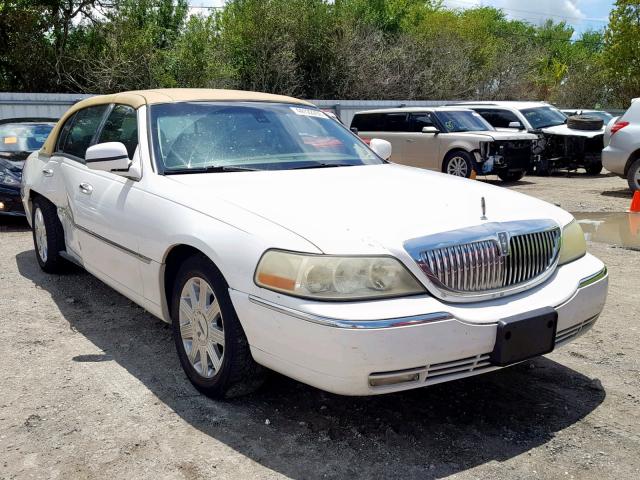 1LNHM85W43Y622640 - 2003 LINCOLN TOWN CAR C WHITE photo 1