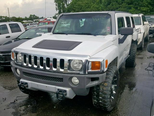 5GTEN13E388185378 - 2008 HUMMER H3 WHITE photo 2