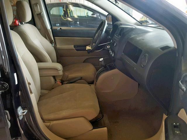 1J4NF1FB7BD154441 - 2011 JEEP COMPASS SP ნაცრისფერი ფოტო 5