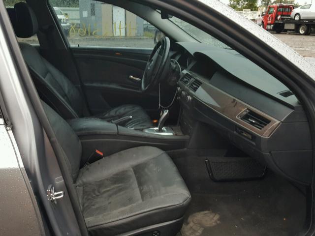 WBANV13529C153122 - 2009 BMW 528 XI GRAY photo 5