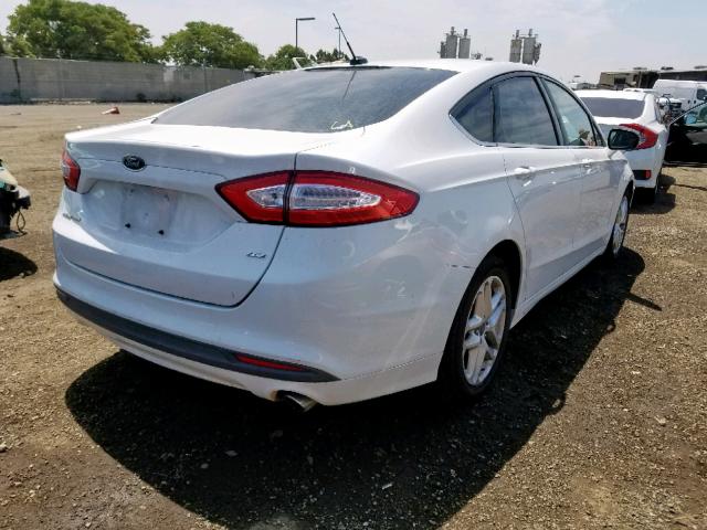 3FA6P0H76DR256422 - 2013 FORD FUSION SE WHITE photo 4