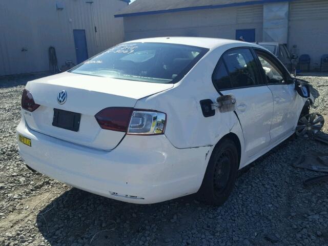 3VW1K7AJ8BM373069 - 2011 VOLKSWAGEN JETTA BASE Սպիտակ լուսանկար 4