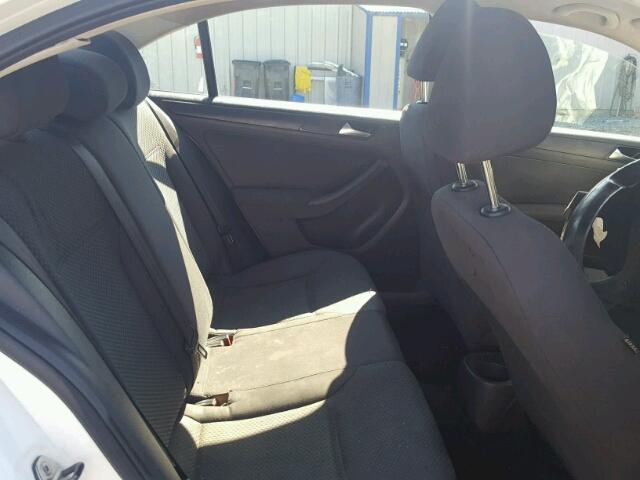 3VW1K7AJ8BM373069 - 2011 VOLKSWAGEN JETTA BASE Սպիտակ լուսանկար 6