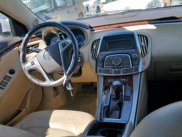 1G4GL5E38CF213071 - 2012 BUICK LACROSSE WHITE photo 9