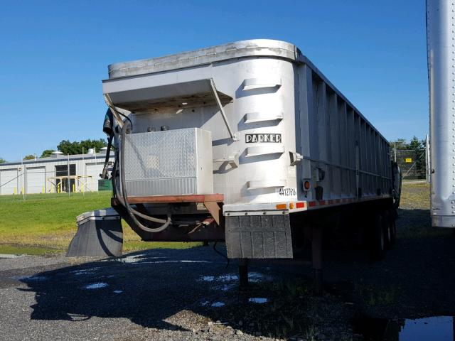 1P9DA7M3X2A053643 - 2002 PARK TRAILER SILVER photo 2