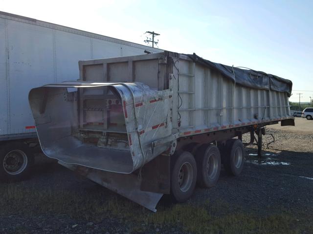 1P9DA7M3X2A053643 - 2002 PARK TRAILER SILVER photo 4