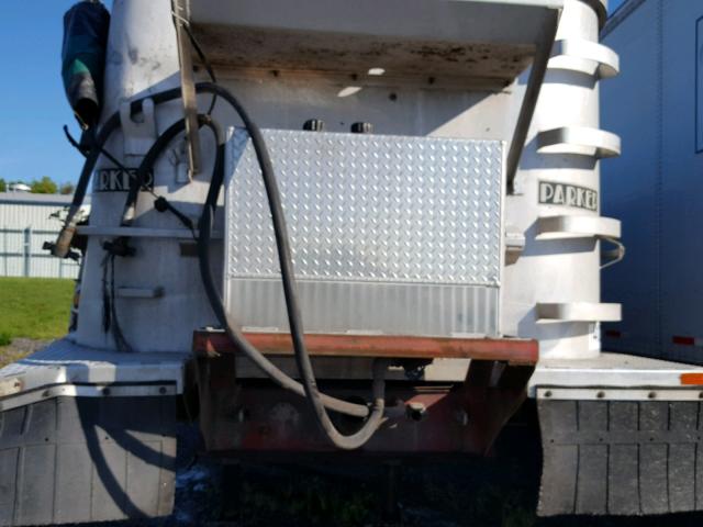 1P9DA7M3X2A053643 - 2002 PARK TRAILER SILVER photo 7