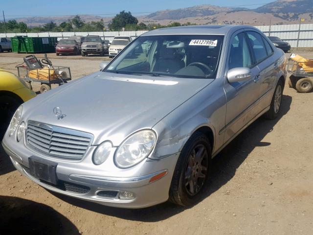 WDBUF65J35A610480 - 2005 MERCEDES-BENZ E 320 GRAY photo 2