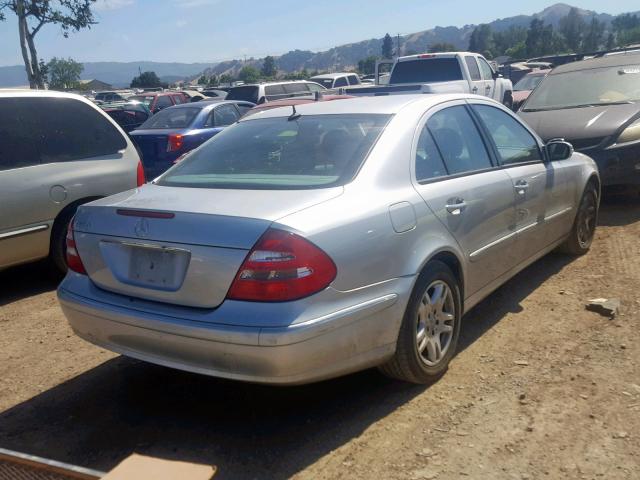 WDBUF65J35A610480 - 2005 MERCEDES-BENZ E 320 GRAY photo 4