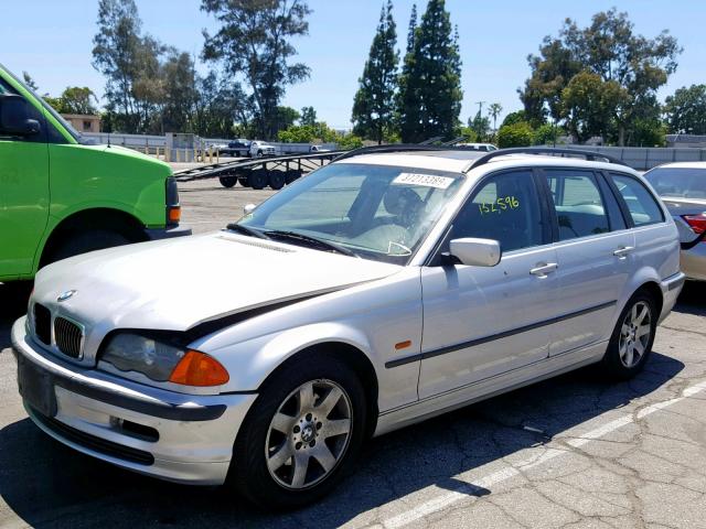 WBAAW334X1ET40650 - 2001 BMW 325 IT SILVER photo 2