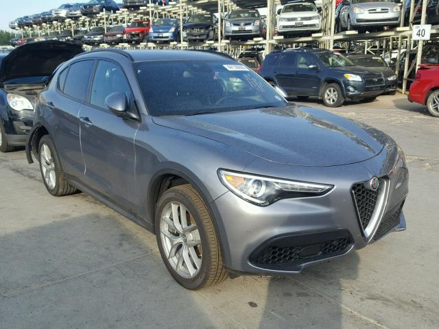 ZASFAKNNXJ7B81308 - 2018 ALFA ROMEO STELVIO TI GRAY photo 1
