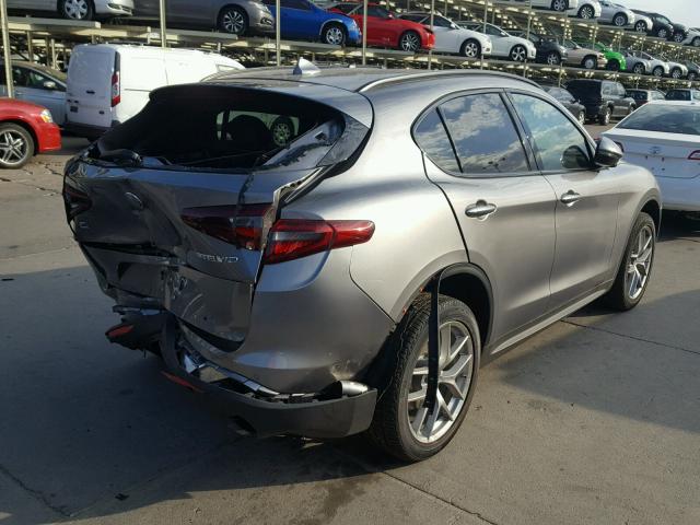 ZASFAKNNXJ7B81308 - 2018 ALFA ROMEO STELVIO TI GRAY photo 4