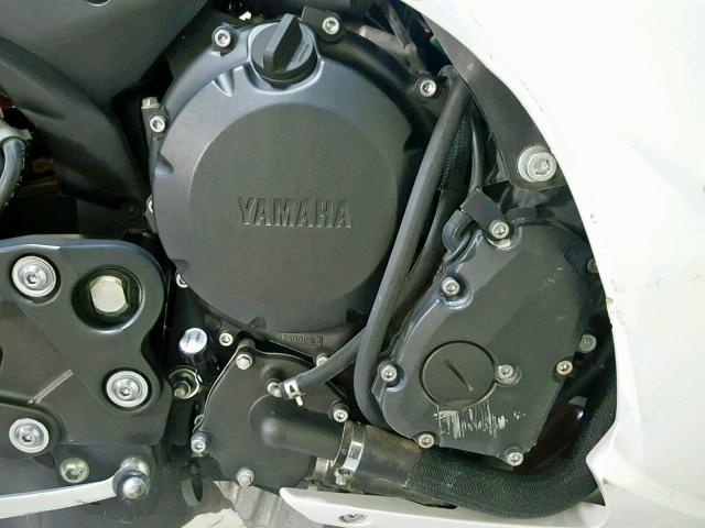 JYARJ18E1CA008578 - 2012 YAMAHA FZ6 R WHITE photo 12