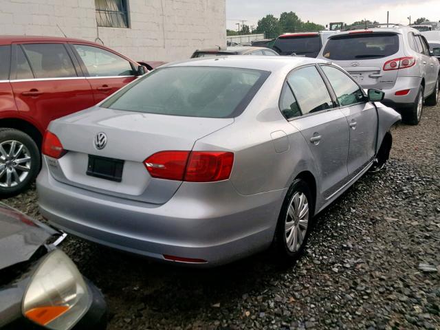3VW1K7AJ9EM365468 - 2014 VOLKSWAGEN JETTA BASE SILVER photo 4