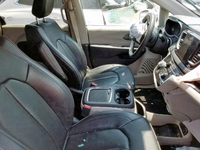 2C4RC1GGXJR320845 - 2018 CHRYSLER PACIFICA L WHITE photo 5