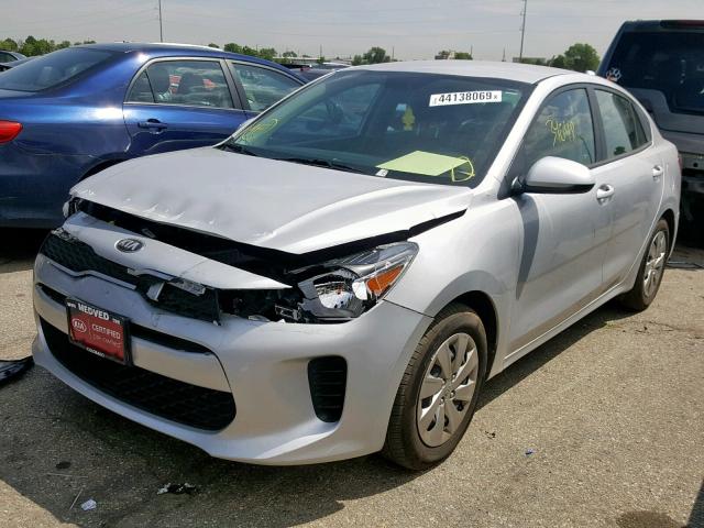 3KPA24AB9JE100242 - 2018 KIA RIO LX SILVER photo 2