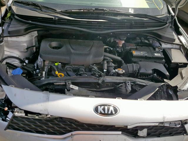 3KPA24AB9JE100242 - 2018 KIA RIO LX SILVER photo 7