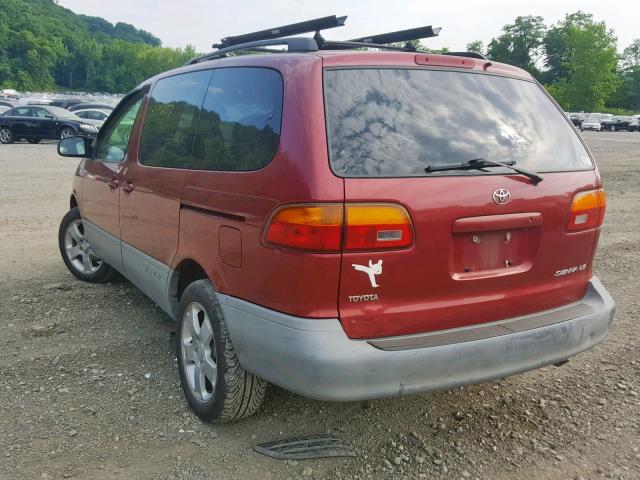 4T3ZF13C9WU077455 - 1998 TOYOTA SIENNA LE RED photo 3