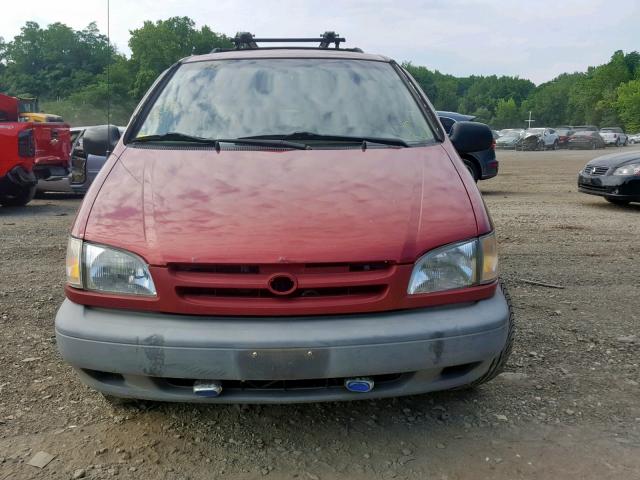 4T3ZF13C9WU077455 - 1998 TOYOTA SIENNA LE RED photo 9