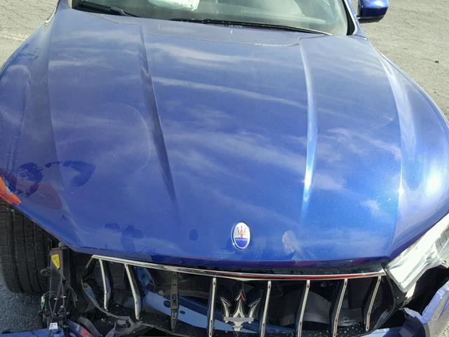 ZN661XUA5HX256588 - 2017 MASERATI LEVANTE BLUE photo 7