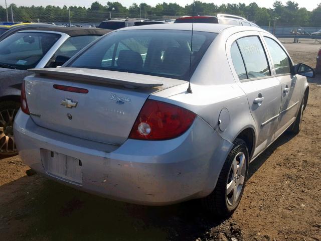 1G1AK52F757661772 - 2005 CHEVROLET COBALT SILVER photo 4