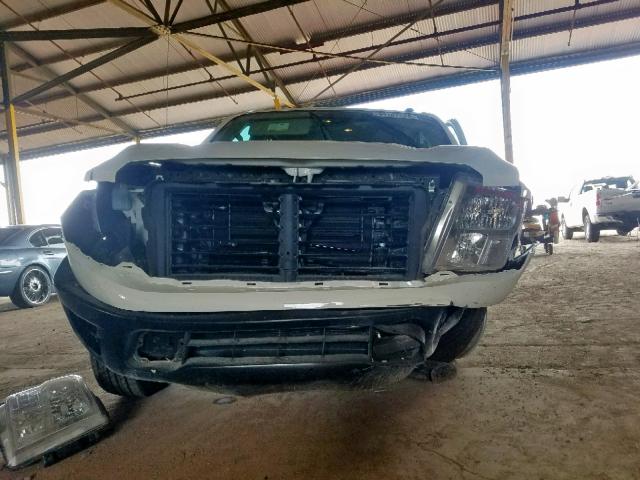 1N6AA1EK4KN519637 - 2019 NISSAN TITAN S WHITE photo 9