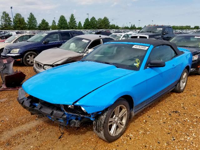 1ZVBP8EM5C5270635 - 2012 FORD MUSTANG BLUE photo 2