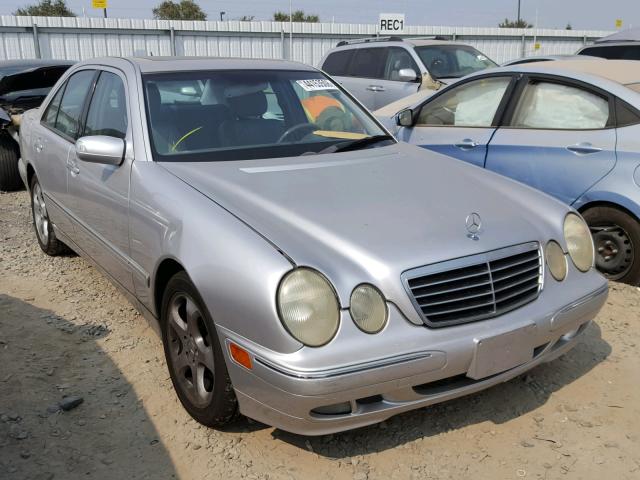 WDBJF65J72B463430 - 2002 MERCEDES-BENZ E 320 GRAY photo 1